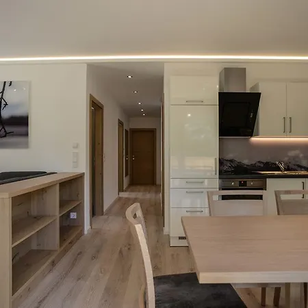 R Apartment Tannheim